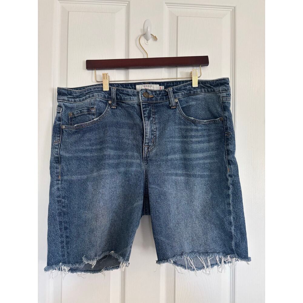 Torrid Denim Size 18R Cut off Shorts Raw Hem